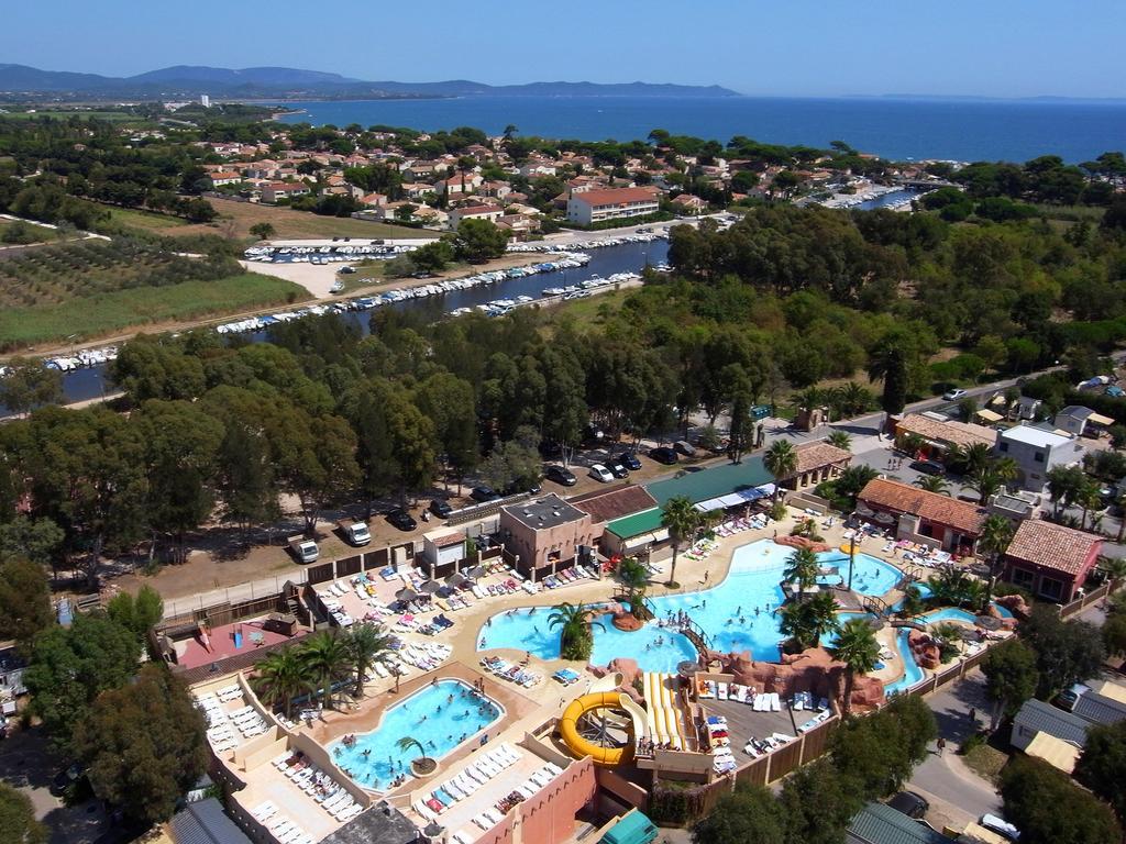 Camping Les Palmiers Ιέρ Εξωτερικό φωτογραφία